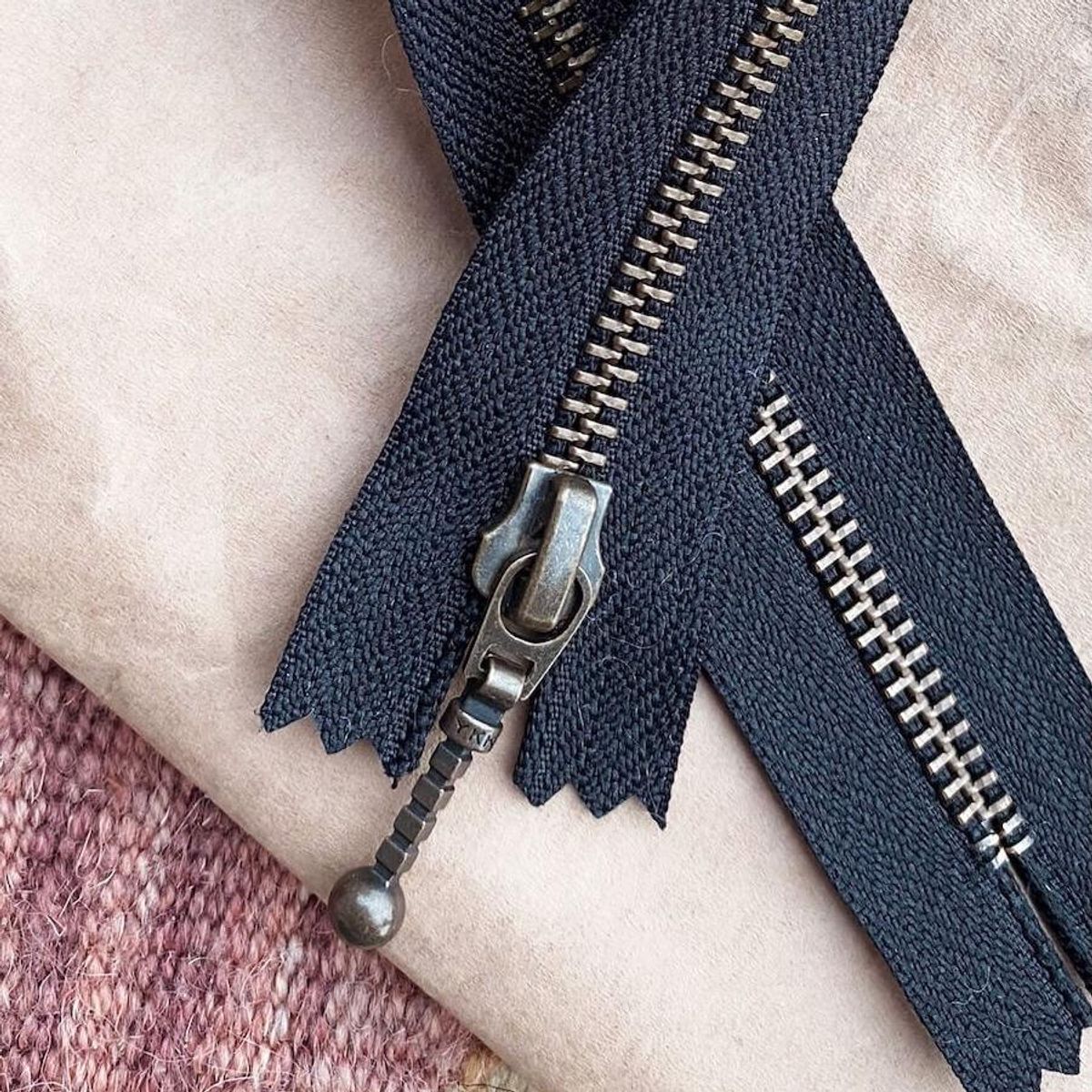 Glidelås 35 cm -sort- PetiteKnit